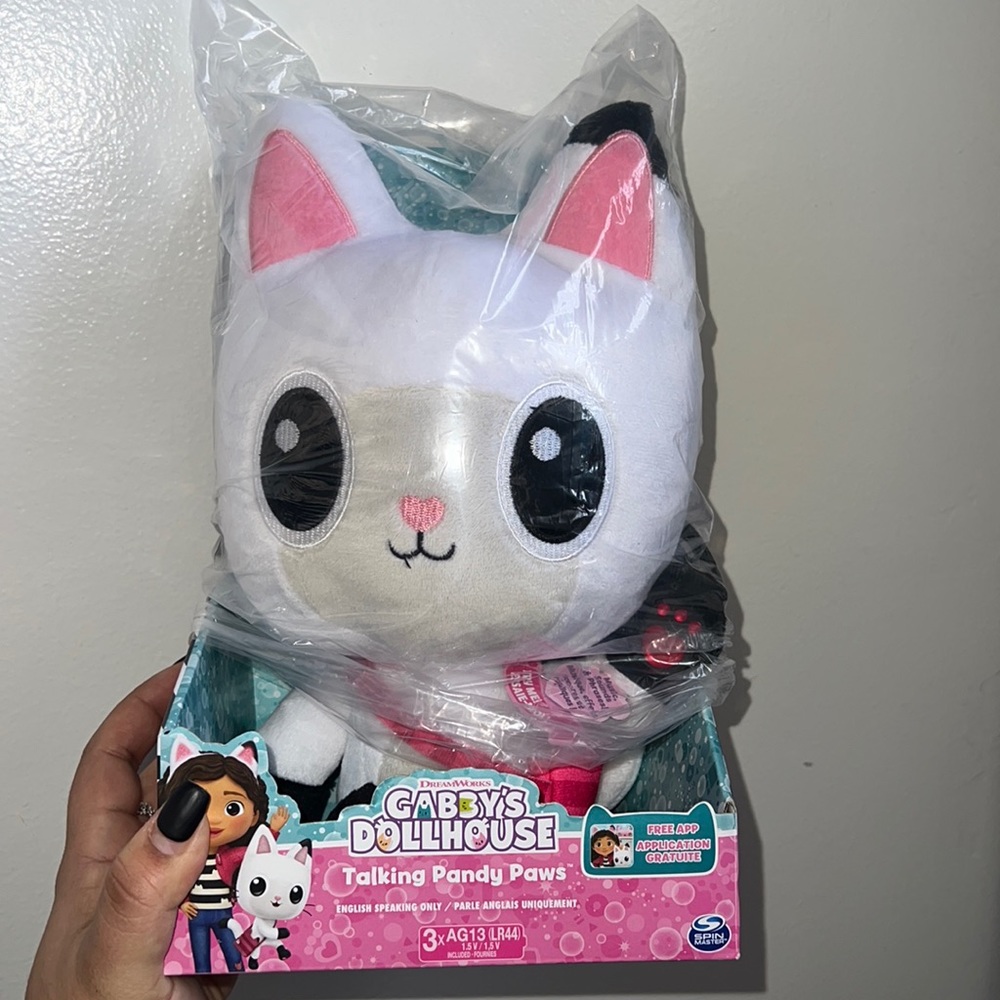 Gabby’s dollhouse talking pandy paws